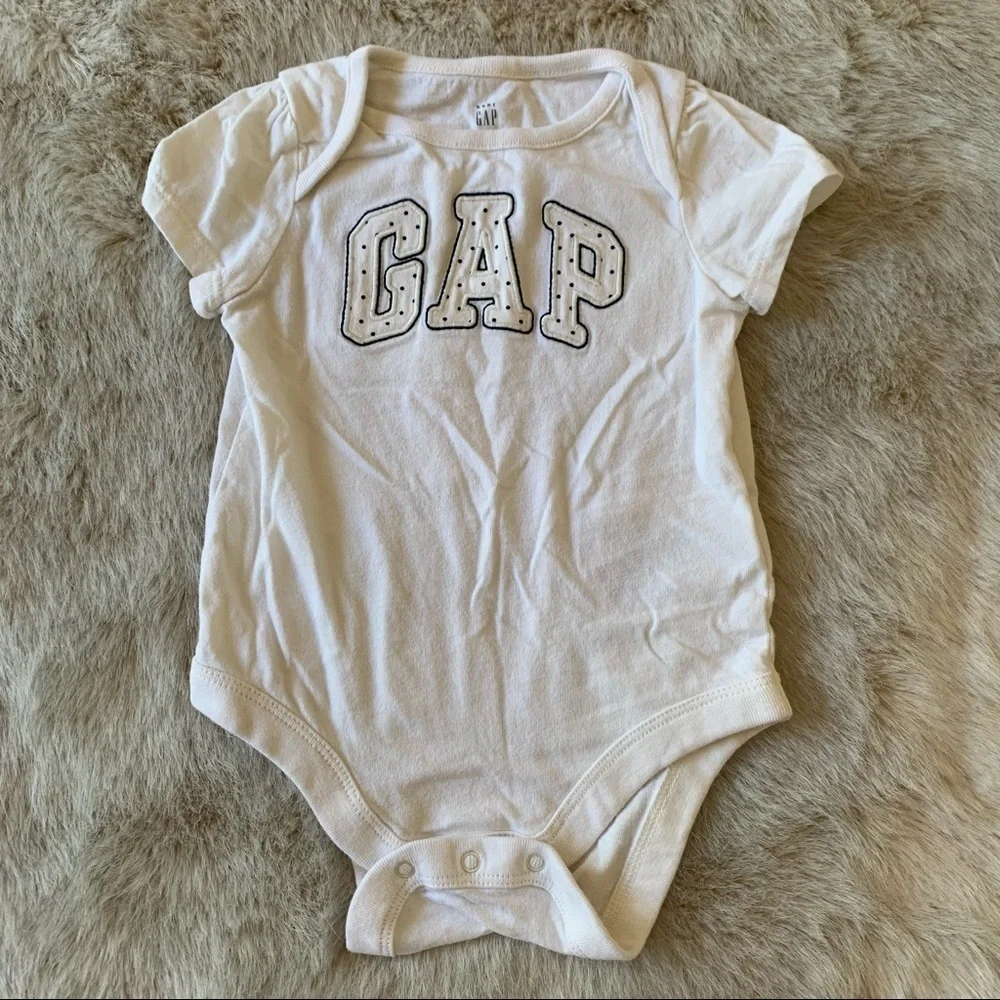 NFS.  Gap logo onesie bodysuit ivory white dots